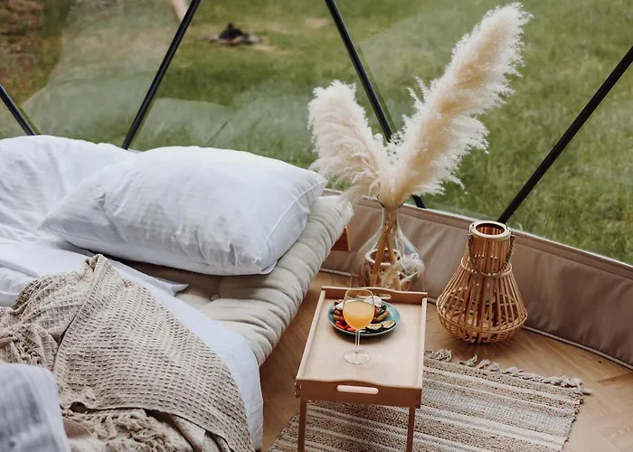 ラグジュアリーテント Czorsztyn Glamp *